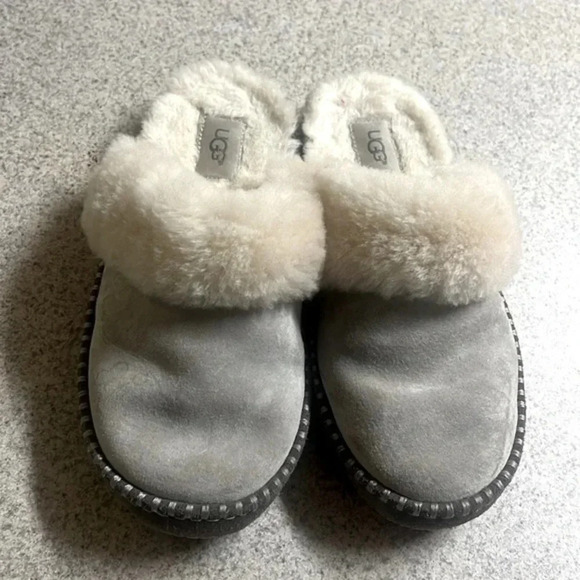 UGG Shoes - Ugg Aira Seal slippers size 7